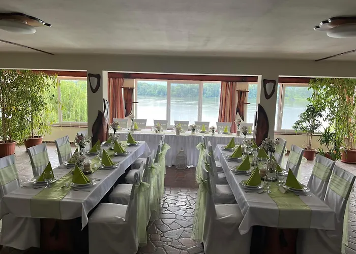 Camelot Club Hotel